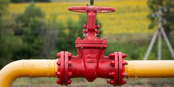 ЄК представить план відмови від енергоносіїв РФ 6 травня