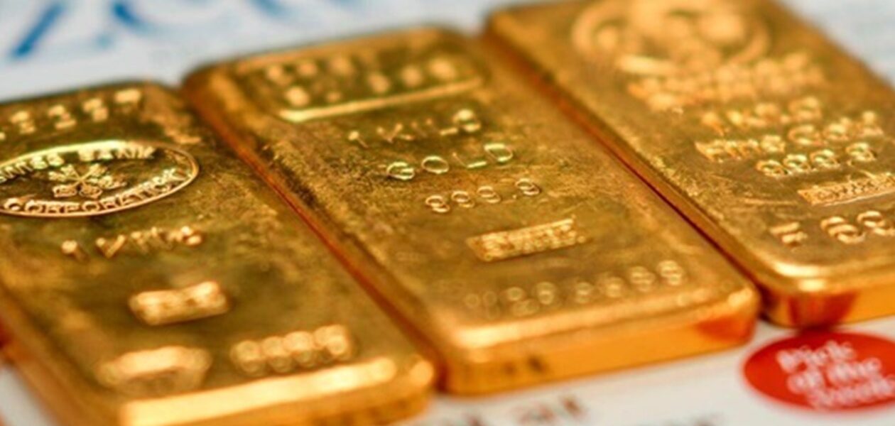 Ціна золота вперше перевищила $3300 за унцію