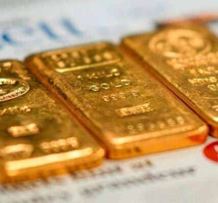 Ціна золота вперше перевищила $3300 за унцію