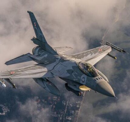 У Польщі жінка вперше стала пілотом F-16