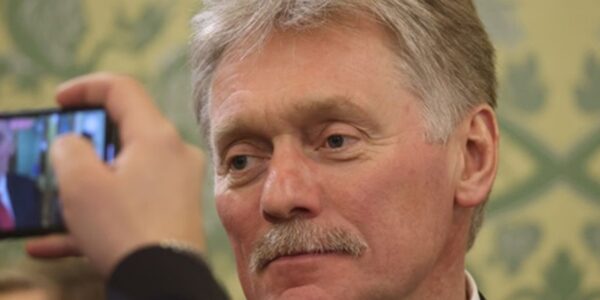 Кремль чекає на "сигнал" від Києва щодо перемовин