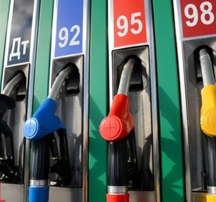 Пальне в Україні подешевшало майже на гривню