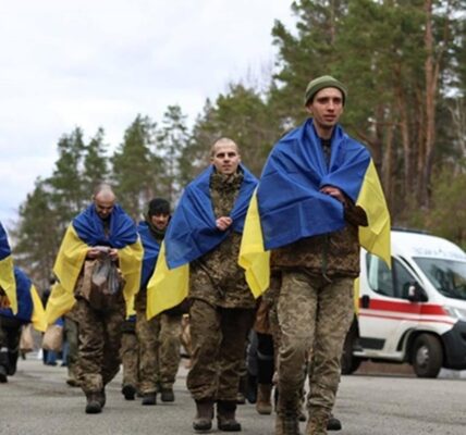 Стало відомо, скільки військових перебувають у полоні Росії