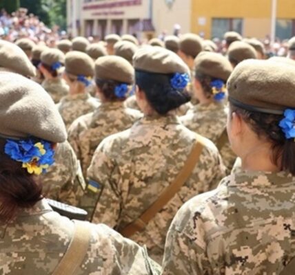 В ЗСУ зробили заяву про обов'язкову службу жінок