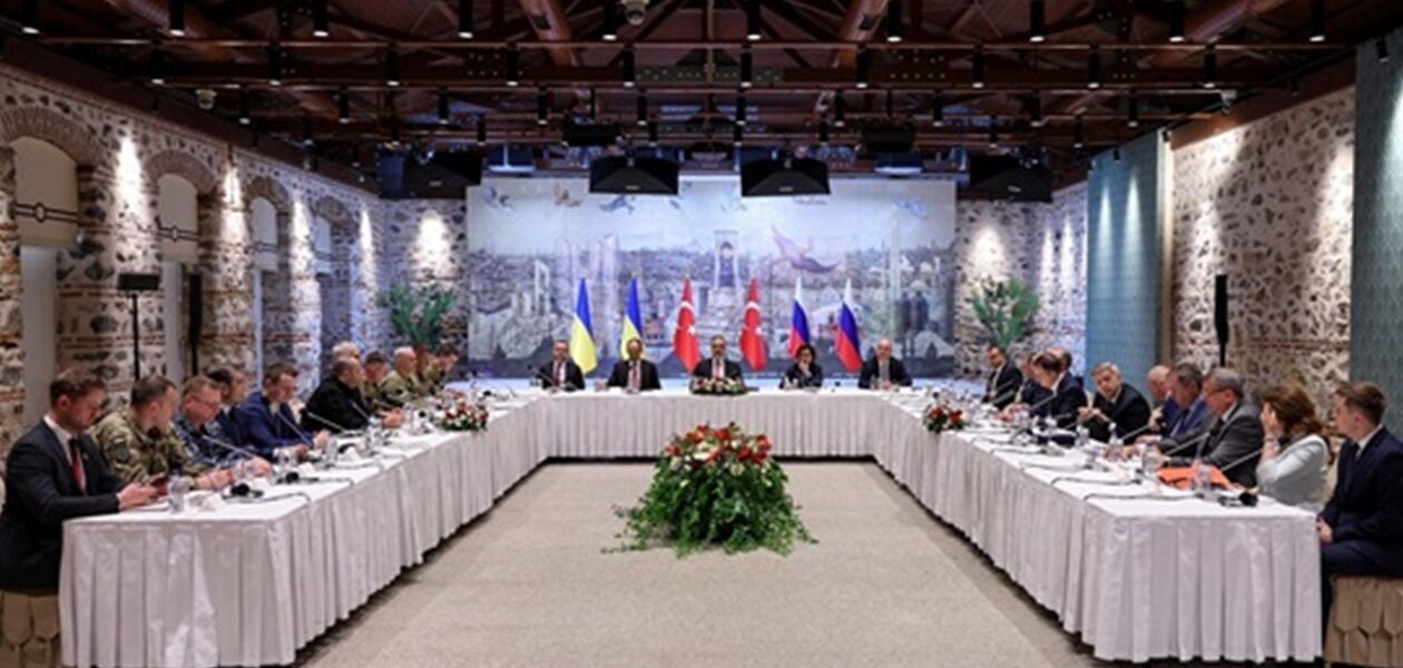 Китай відреагував на переговори України і Росії
