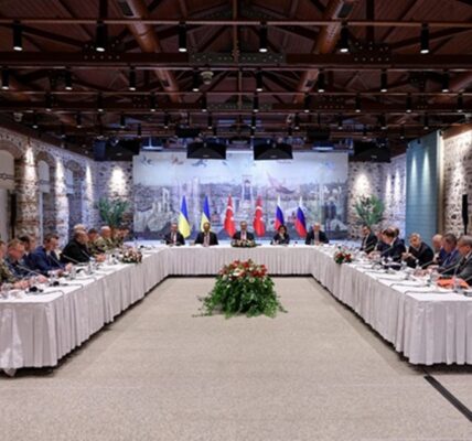 Китай відреагував на переговори України і Росії