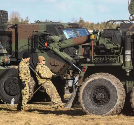 СюжетВлітку закінчується допомога США: що чекає Україну