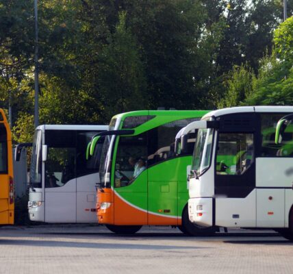 Україна імпортувала автобусів на $13 млн з початку року