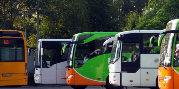 Україна імпортувала автобусів на $13 млн з початку року