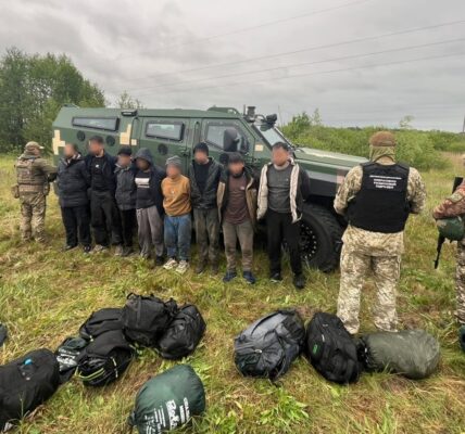 Прикордонники затримали громадян Афганістану на Рівненщині
