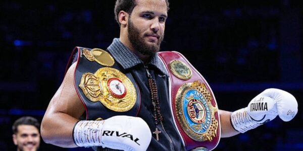 Перемігши Балогуна, Ітаума очолив суперважкий рейтинг WBO
