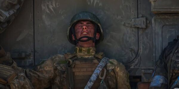 Сюжет"Лізе, як сарана". Прорив ворога на Сумщині