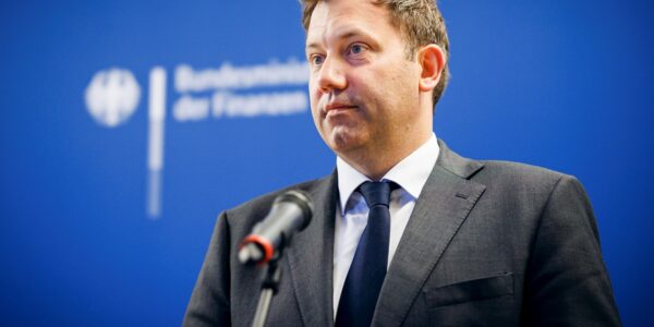 Удари вглиб РФ: заступник Мерца заперечив дозвіл