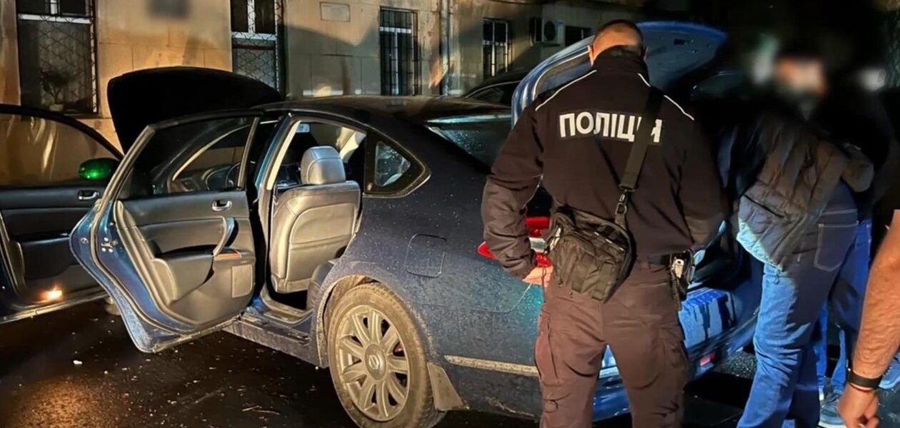 У центрі Одеси водій вистрілив у пішохода