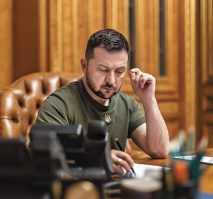 Президент підписав закон про обмеження виплати пенсій держзрадникам
