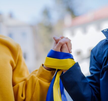 Українці визначилися щодо "передачі" Росії окупованих територій