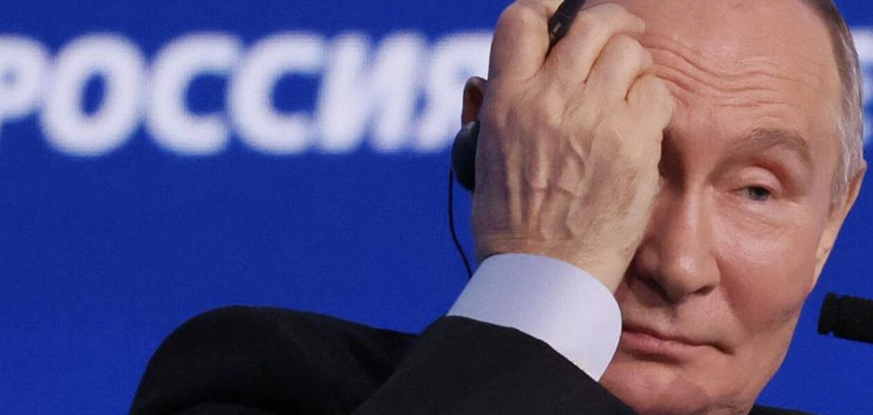 У Росії дефіцит держбюджету зріс четвертий місяць поспіль
