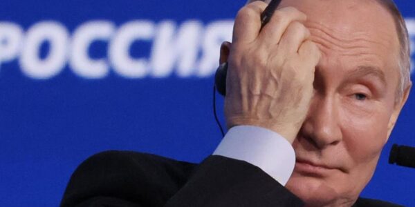 У Росії дефіцит держбюджету зріс четвертий місяць поспіль