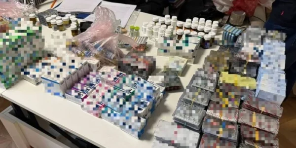 Правоохоронці викрили найбільше підпільне виробництво стероїдів