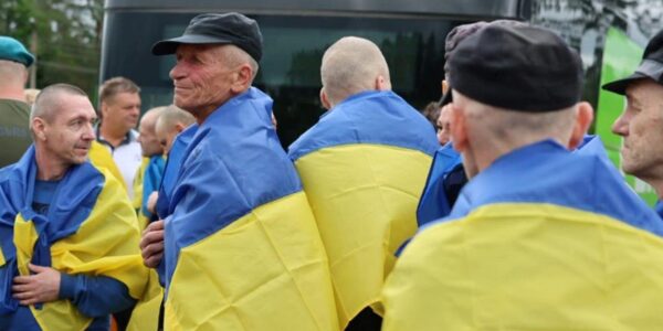 Україна повернула з полону п'яту групу військових