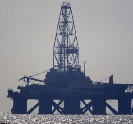 Казахстан та Китай домовилися разом добувати нафту на Каспії