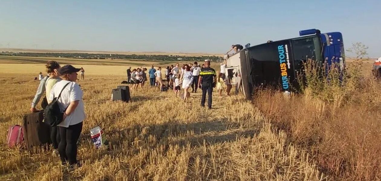 Стали відомі подробиці ДТП з українцями в Румунії