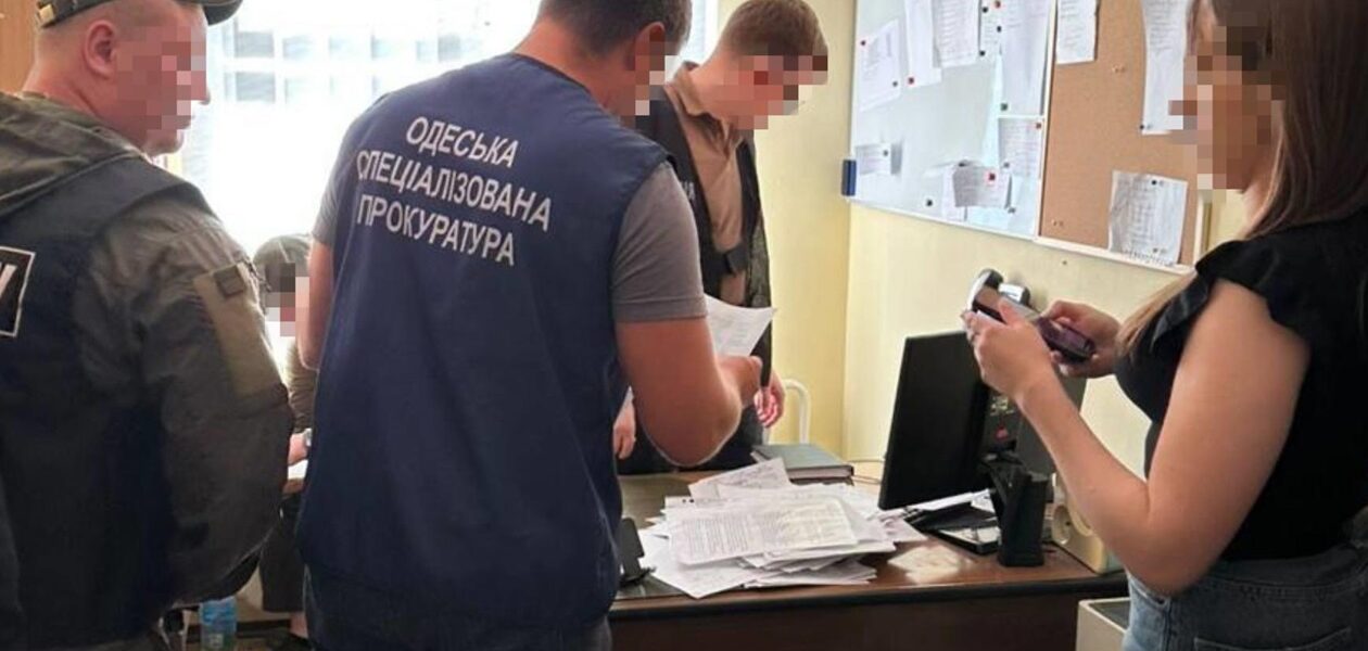 Офіцери ЗСУ заробили мільйони на "мертвих душах"