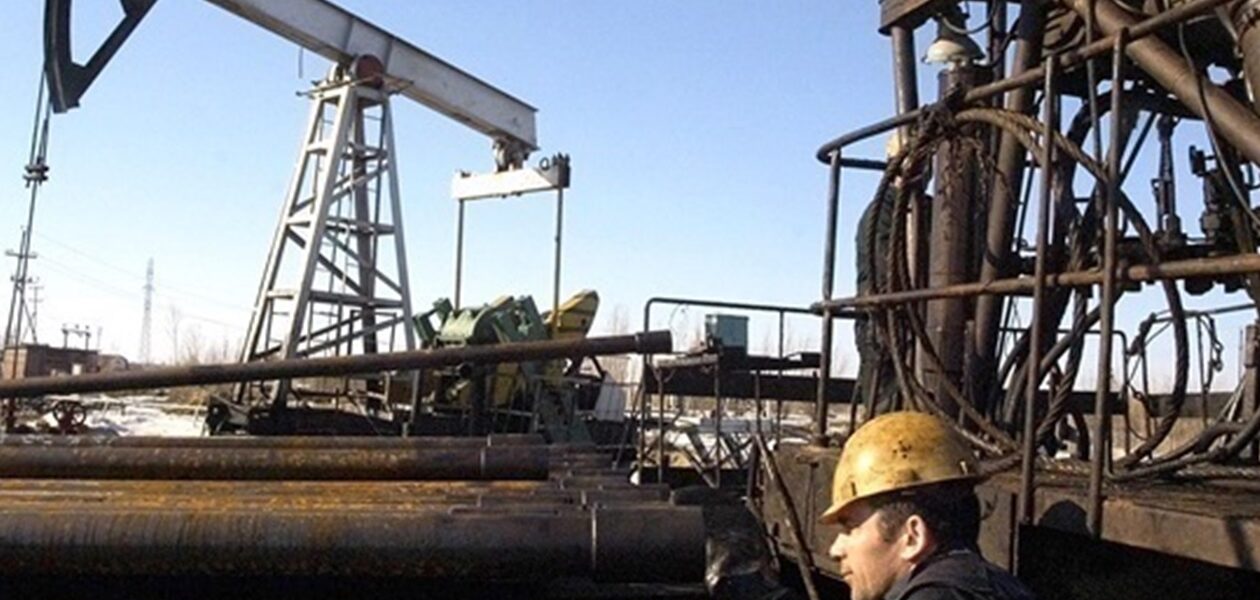 Нафтові доходи РФ впали на 30%