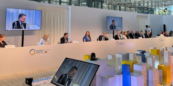 Нідерланди виділили 300 млн євро на відновлення України