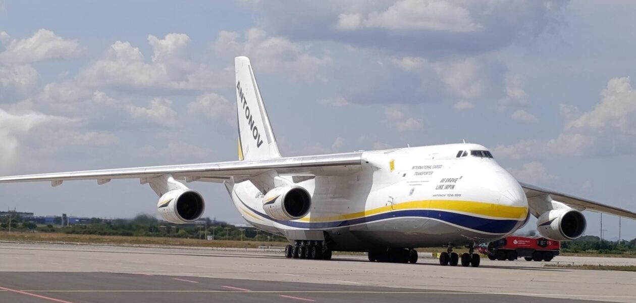 Стало відомо, куди полетів літак Ан-124 Руслан