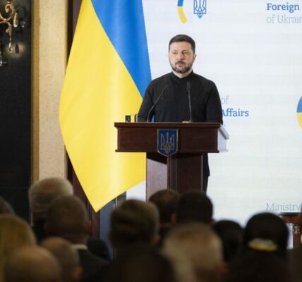 Зеленський назвав п'ять завдань дипломатії України