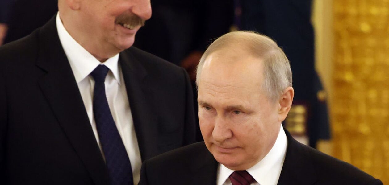 Кремль вимагає "поваги до росіян" в Азербайджані