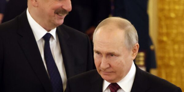 Кремль вимагає "поваги до росіян" в Азербайджані