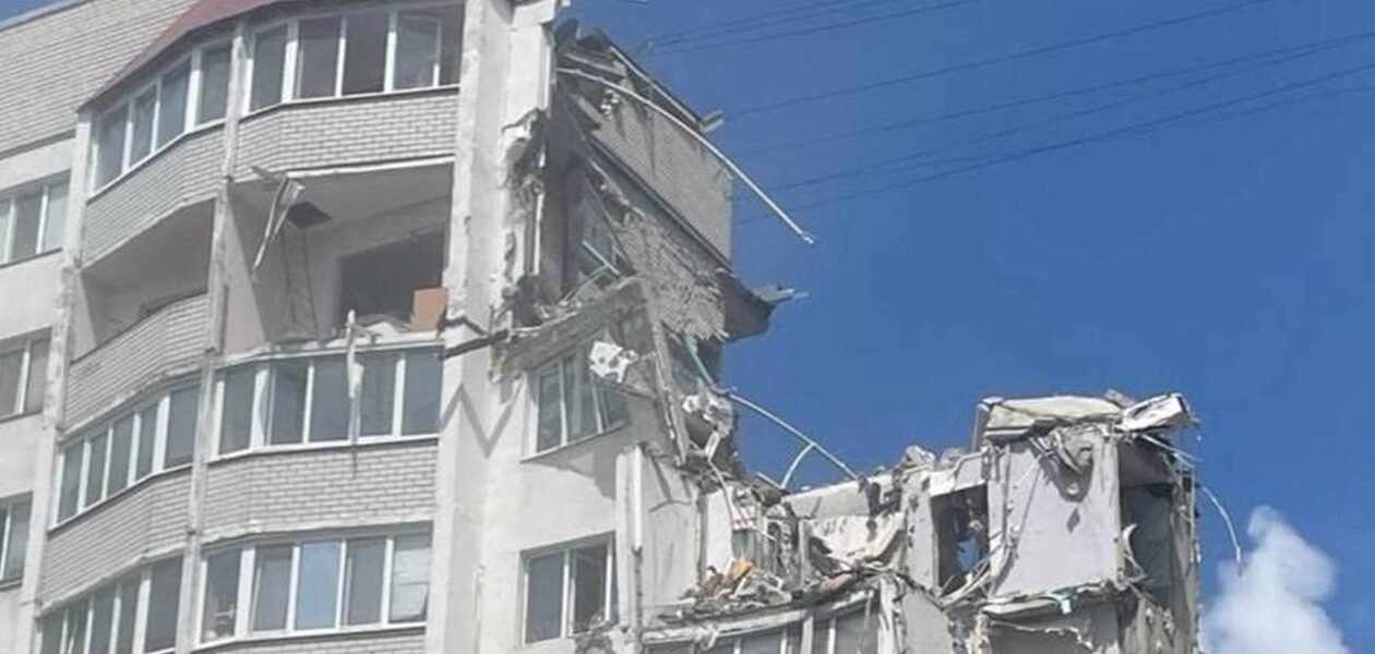 В Саратові вибух обвалив частину будинку: є жертви