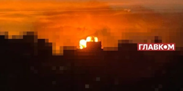 Росія атакує Київ ракетами та «шахедами»: знищено частину будинку