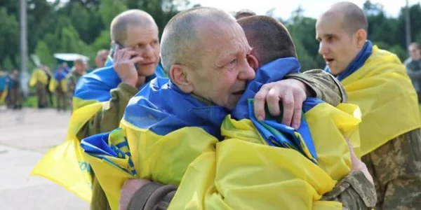 Україна та РФ провели обмін полоненими (фото, відео)