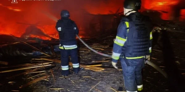 На Дніпропетровщині ворог атакував сільськогосподарське й транспортне підприємства