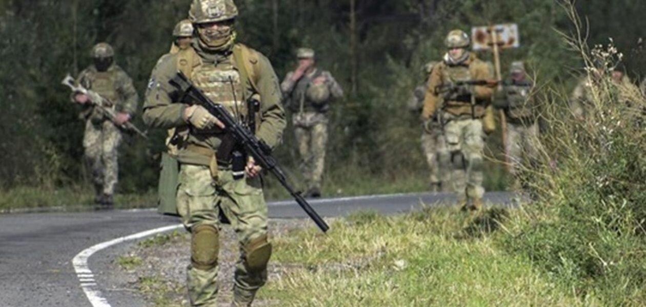 Додатковий стимул: що може заохотити українців поповнювати лави ЗСУ