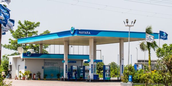 Індійська "дочка" Роснафти скоротила переробку після санкцій ЄС - ЗМІ