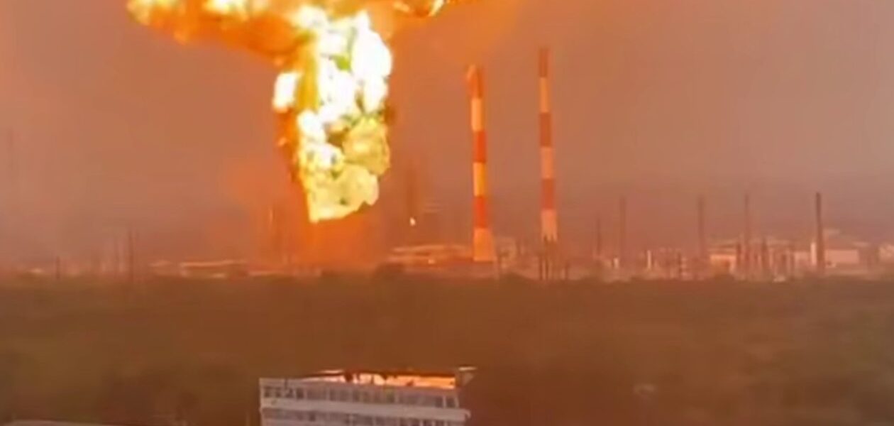 Стали відомі наслідки масованої атаки дронів на РФ