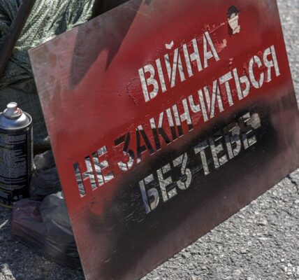Оборона Часового Яру: у Києві діє фотовиставка
