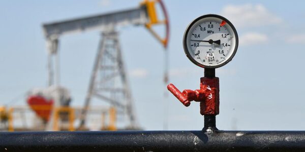 Нафта дешевшає перед самітом на Алясці