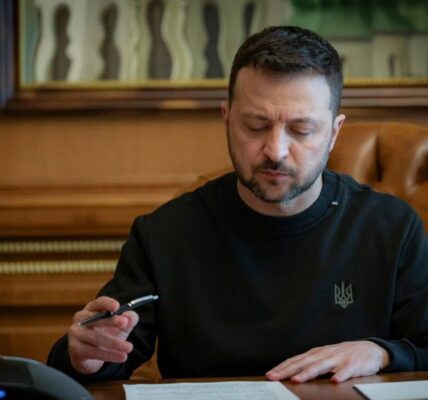 Зеленський запровадив санкції проти розробників ШІ-дронів РФ