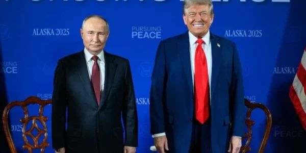 Білий дім опублікував спільне фото Трампа і Путіна