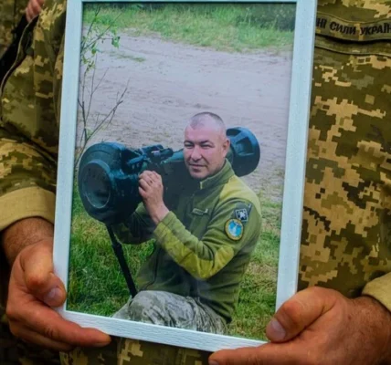 На Рівненщині попрощались із легендарним розвідником: за його голову окупанти давали тисячі євро