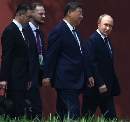 Торгівля між РФ та Китаєм обвалилася на 20% - ЗМІ