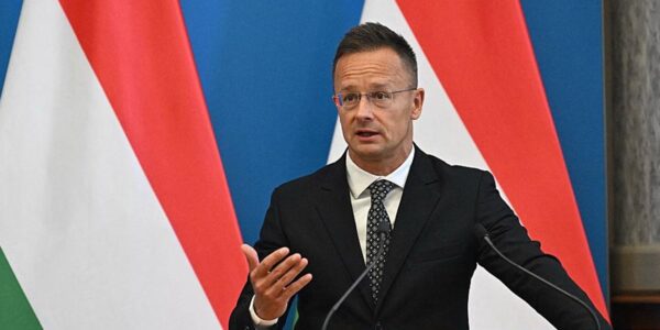 Угорщина підписала газову угоду з Shell на 10 років