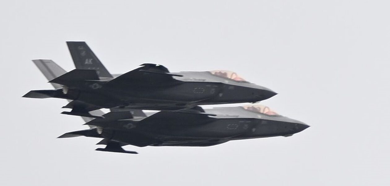 СюжетСамі не справились. Як поляки відбили атаку РФ