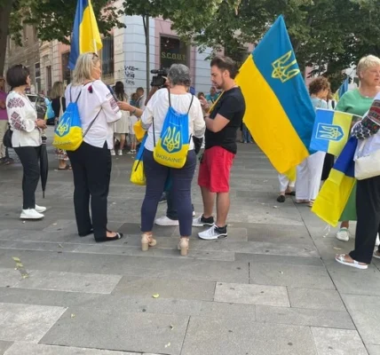 Українці вийшли на вулиці у десятках міст Європи, щоб нагадати світові один факт (фото)