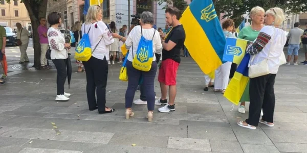 Українці вийшли на вулиці у десятках міст Європи, щоб нагадати світові один факт (фото)